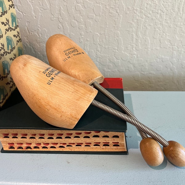 Vintage Wooden Shoe Tree Stretcher - Size 3