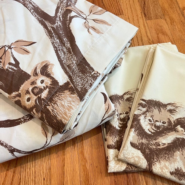 Vintage Pequot Koala Bear Queen Size Sheet Set  - Flat Fitted and 2 Pillowcases