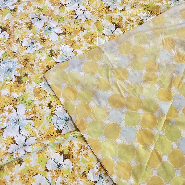 Vintage 1970s Handmade Floral Reversible Duvet Cover Full Size