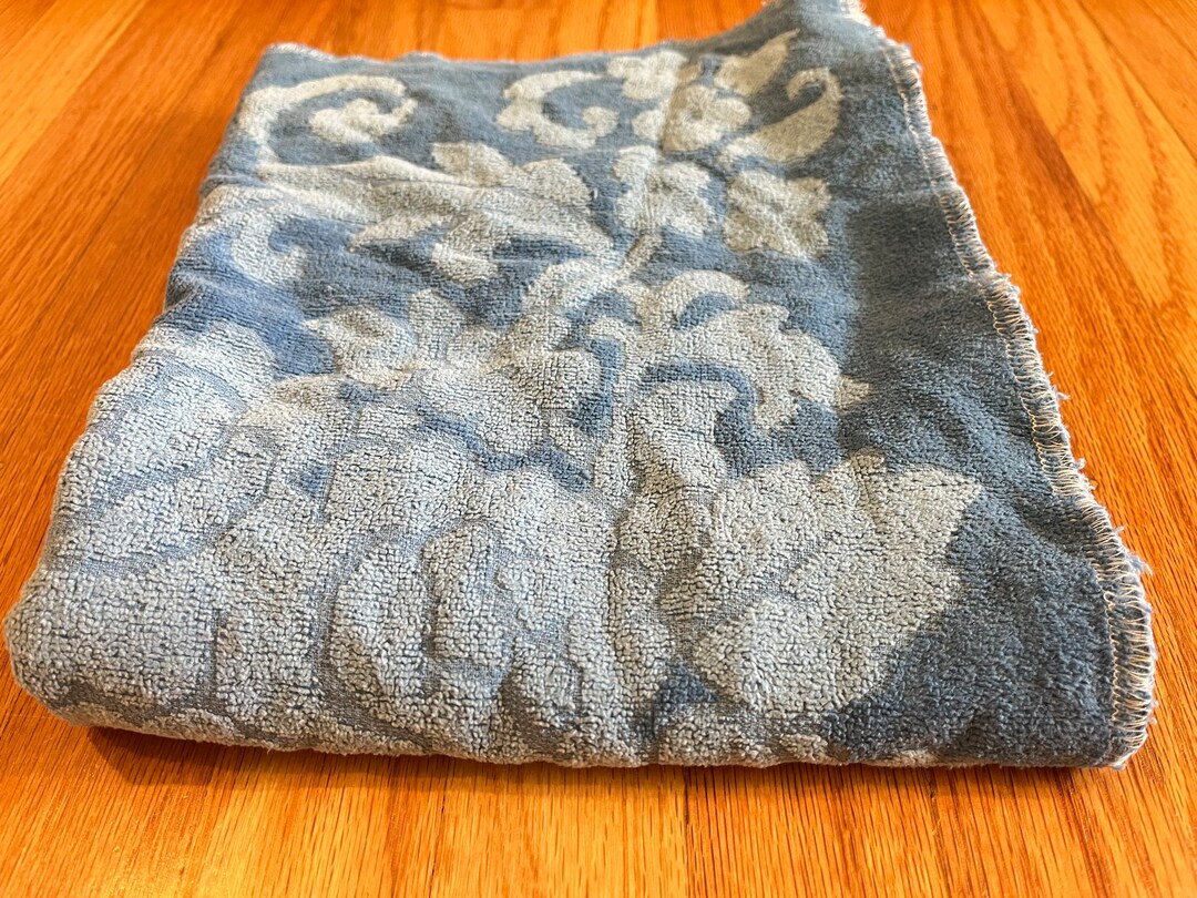 Vintage MCM Sculpted Blue Floral Bath Towel Mid Century Modern Etsy