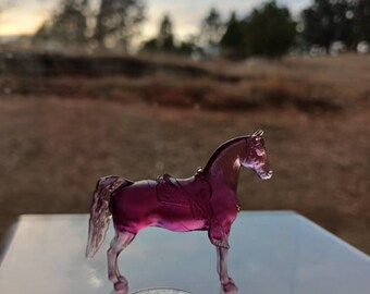 One Micro Hartland Champ horse purple