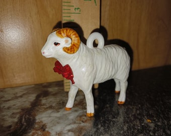SALE Hartland ornament sheep Figurine by Lisa Doughman