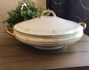 JACOBEAN Tureen, Vegetable Bowl Fruit Salad Bowl, 1900s Antique Dishes VINTAGE Cream And Green Trim Covered Bowl,