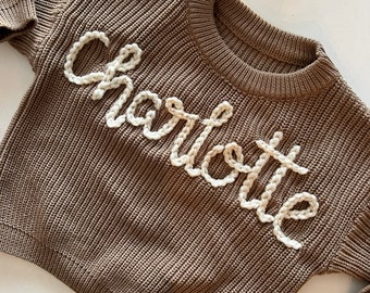 Personalisierter handgestrickter Baby/Kleinkind-Pullover