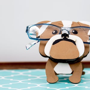 Wood eyeglass holder, English Bull dog decor, English Bulldog mom, Custom Bulldogs, Bulldog gift, English Bulldogs love, English Bulldog