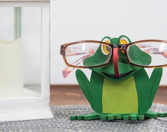 Frog glasses holder froggy decoration - Cute green decor eyeglass stand - Childrens eyeglasses kids desk pets -Wood painted frog lover gift