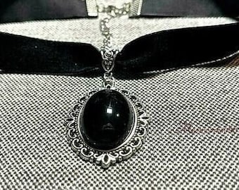 Gothic Halskette, Gothic Choker mit schwarzem Samtband und großem Cabochon in silbernem Rahmen, gothic necklace, Gothic Schmuck,