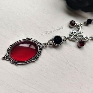 Victorian stainless steel necklace with black beads and red glass cabochon pendant, gothic jewelry, romantic gothic necklace 画像 5