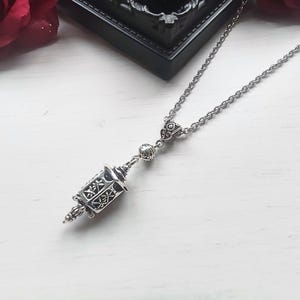 Victorian vintage lantern necklace made of stainless steel, gothic jewelry, Victorian jewelry,
