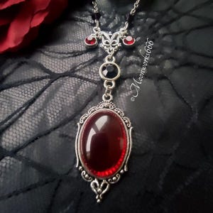 Victorian stainless steel necklace with black beads and red glass cabochon pendant, gothic jewelry, romantic gothic necklace 画像 7