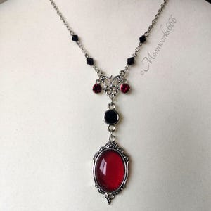 Victorian stainless steel necklace with black beads and red glass cabochon pendant, gothic jewelry, romantic gothic necklace 画像 3