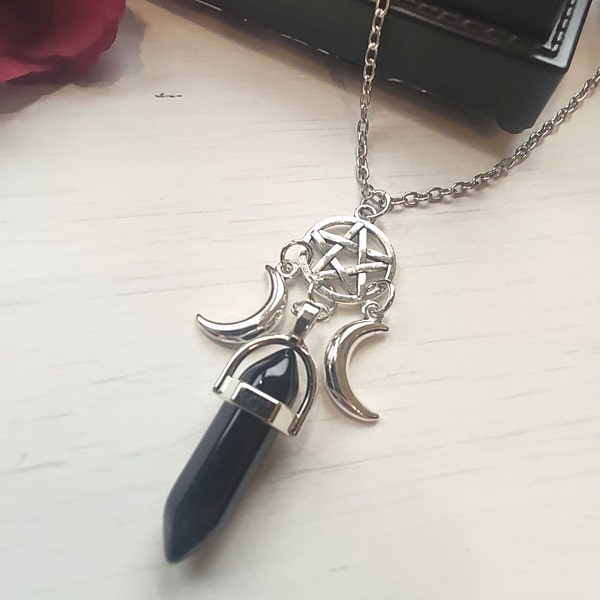 Collier lune gothique avec pendentif onyx noir et pentagramme, bijoux gothiques