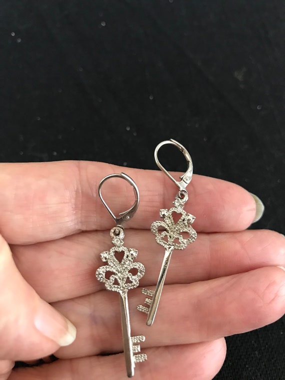 Dangling Silver Skeleton Key earrings - image 1
