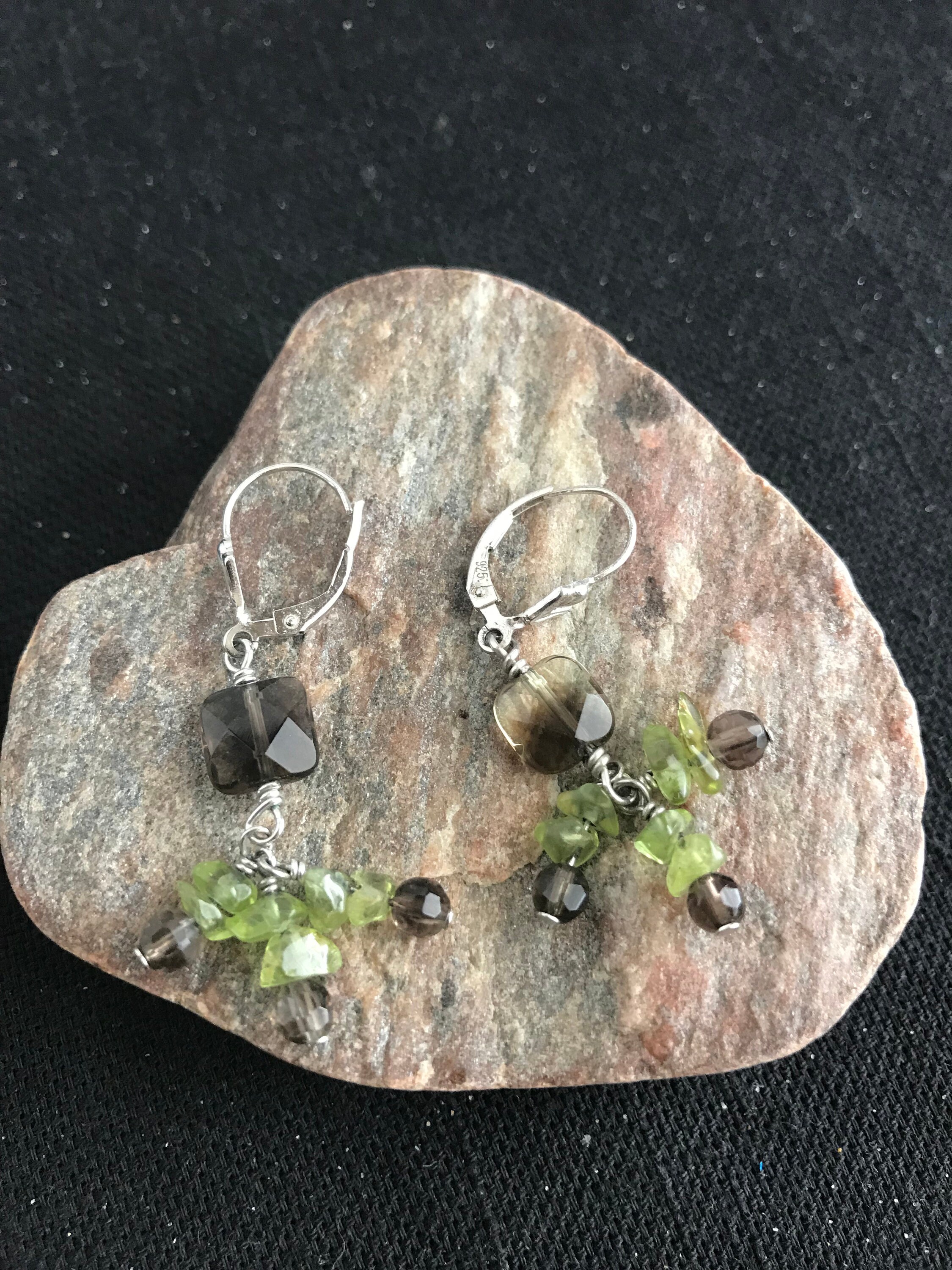 Amber and green drop earrings
