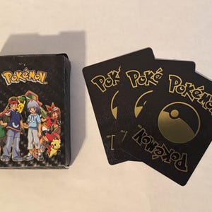 Cartes à jouer Pokémon noires à collectionner