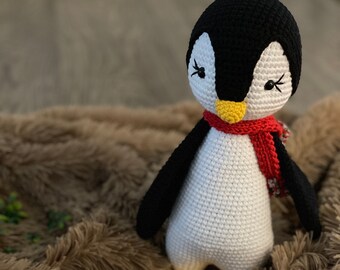 Handmade amigurimi crochet penguin toy| penguin toy | penguin | penguin amigurimi