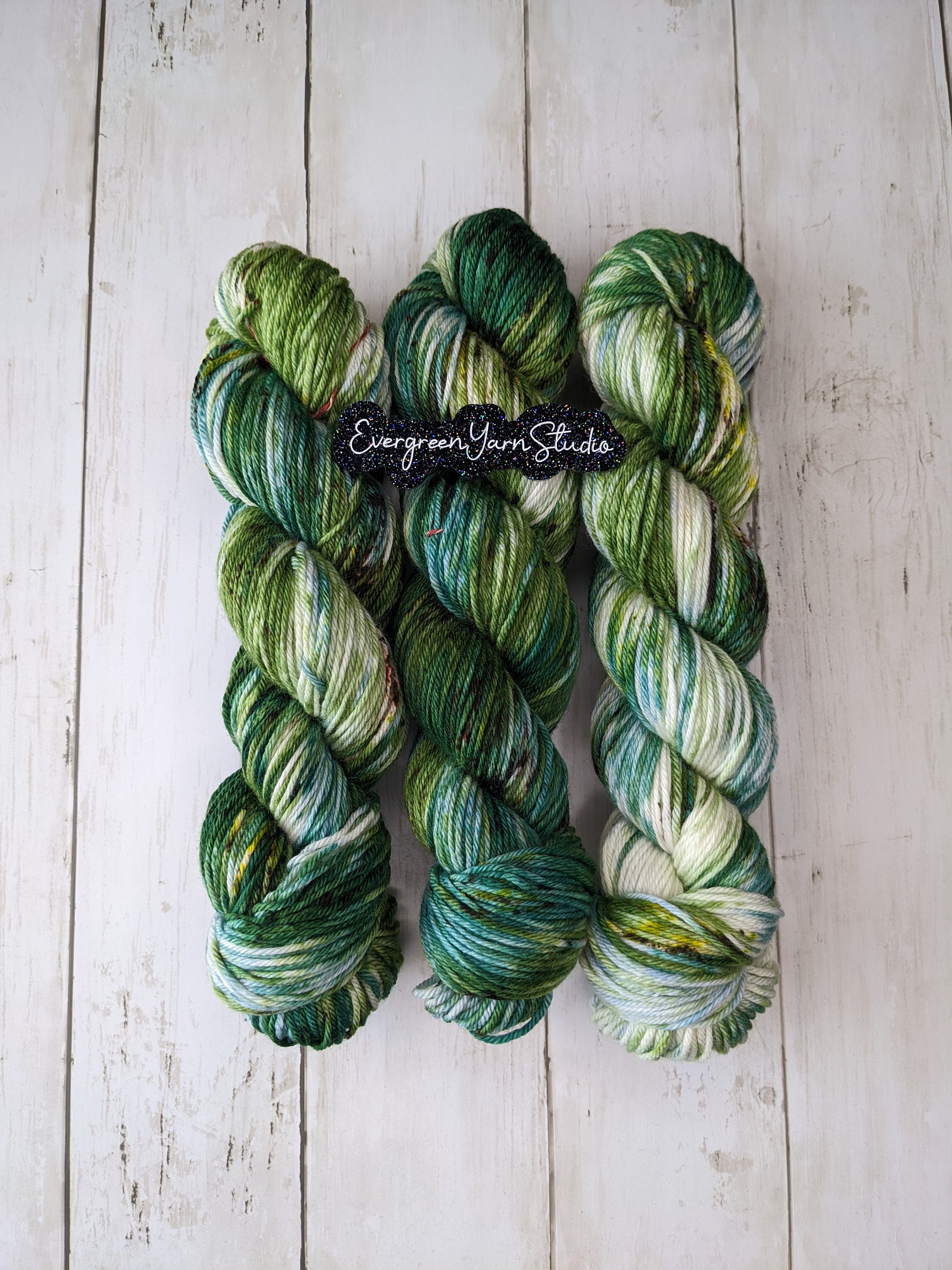 Forest Green - Hand dyed Yarn / Handdyed yarn, Sock Yarn, Wool Yarn - Dark  Green Yarn - Superwash Merino / Nylon - Fingering Yarn - 100g