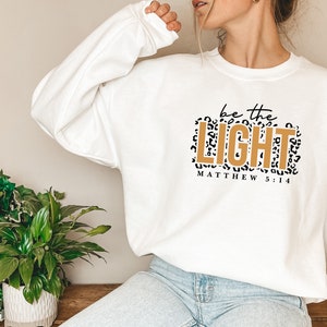 Camiseta Sé la luz, camiseta Sé la luz, camiseta de la iglesia, camiseta religiosa, camiseta inspiradora Sé la luz, camiseta sé bueno, camiseta cristiana