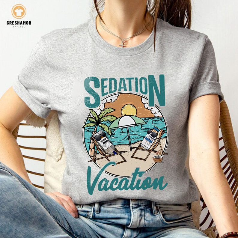 Sedation Vacation ICU Nurse Shirt: Funny Intensive Care Tee Bild 5