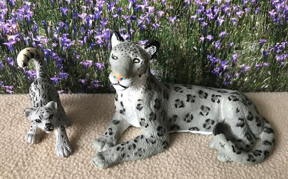 Snow Leopards Safari Brand Model Animals Figurine Toys - Etsy Snow Leopards Safari Brand Model Animals Figurine Toys - Etsy
