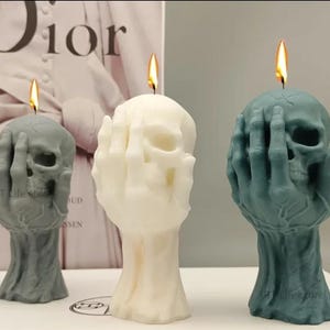 Gothic skull silicone mould perfect for candles, soap, resin and cakes - free worldwide shipping