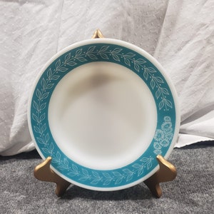Vintage PyrexTableware BLUEGRASS / LAUREL LEAF Turquoise Dinner Plate 9”
