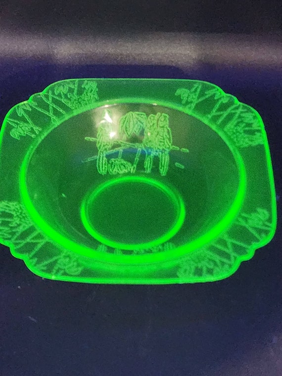 ウラン ガラス グラス スープ皿 ボンボン入れ 中皿 アンティーク