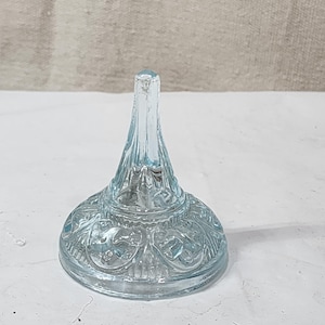 Vintage Fenton Light Blue Ring Holder #8997
