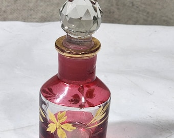Vintage Gold Plated Beautiful Floral Pattern Perfume Glass Bottle Decorative