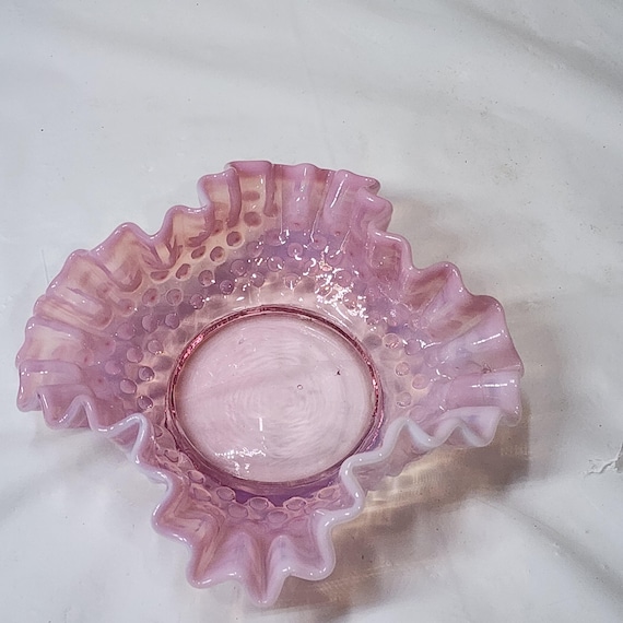 ヴィンテージ フェントン クランベリー オパールセント ホブネイル