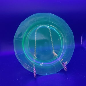Grün Uranium / Vaseline Glas Fostoria Fairfax Grüner Teller, 18 3/8&quot; Salat / Dessertteller