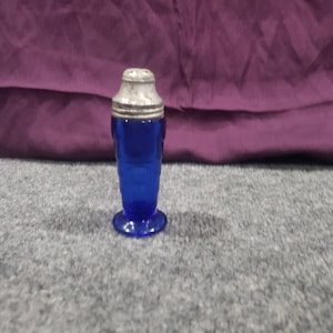 Vintage Hazel Atlas Moderntone Shaker