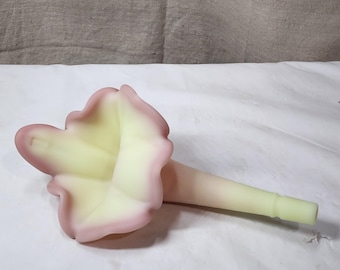 Fenton 2005 100th Anniversary "Uranium Burmese Beauty" Side Horn Epergne