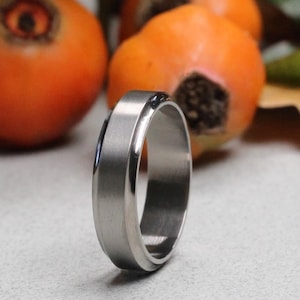 Titan Ehering matt 6mm . Konkave Formkanten. Titan Ehering. KOSTENLOSE GRAVUR.