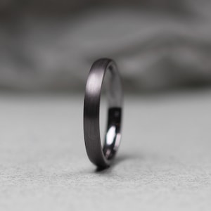 Slim Tantalum Wedding Ring. Matt finish. 2.00 mm, 2.50 mm, 3.00 mm, 4.00 mm. Comfort fit.