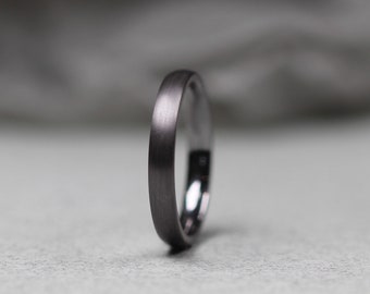 Slim Tantalum Wedding Ring. Matt finish. 2.00 mm, 2.50 mm, 3.00 mm, 4.00 mm. Comfort fit.