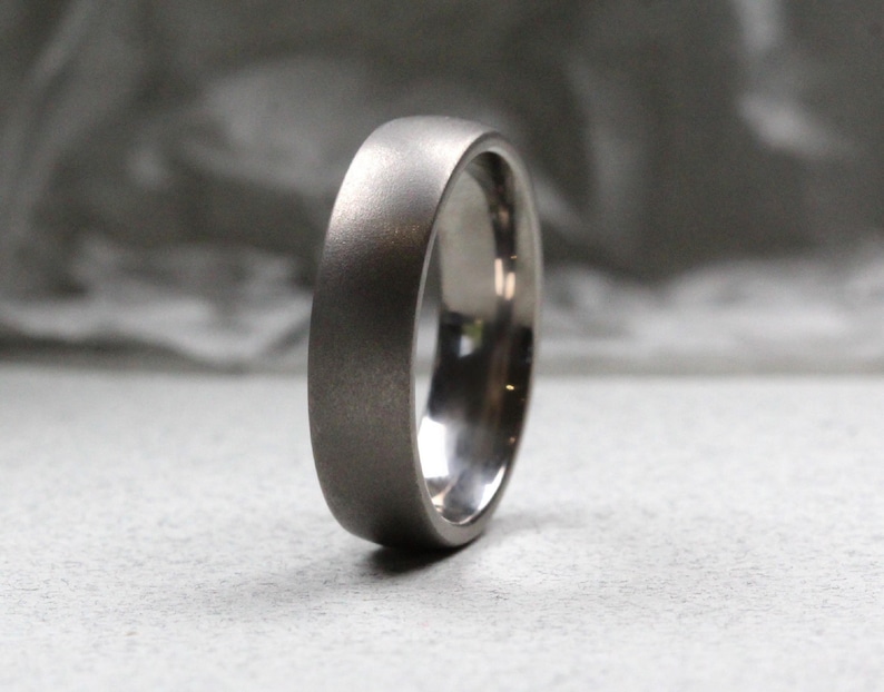 Titanium Wedding Rings Set. Ice-effect matt finish. Matching wedding rings set. Comfort fit.