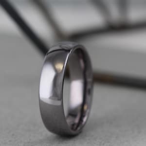 Tantalum Wedding Ring, polished finish. 2.00 - 7.00 mm. Comfort fit, court shaped tantalum ring. Pure tantalum ring. FREE ENGRAVING.
