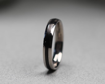 Titanium and Carbon Fibre Slim wedding ring. Comfort fit. FREE ENGRAVING.