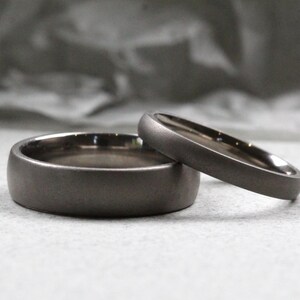 Titanium Wedding Rings Set. Ice-effect matt finish. Matching wedding rings set. Comfort fit.