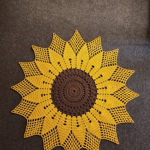 Sunflower doily