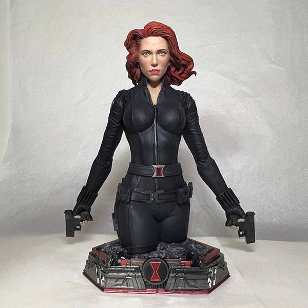 scarlett johansson figurine