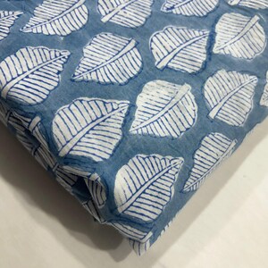 Katoenstof met handblokprint: Indiase bloemenprint, boho-naaimateriaal