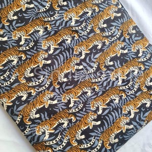 Katoenen stof Indiase tijgerprint | Met de hand bedrukte dierenstof op maat gesneden | Jungle Safari-printstof voor naaien Quilten Kleding maken