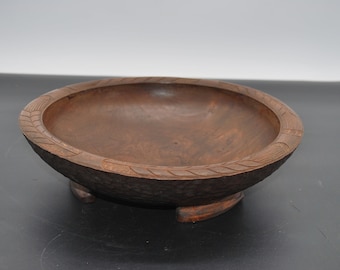 Sehr schöne große Obstschale, Anbieterschale aus Holz, Handarbeit aus einem Stück