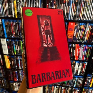 Barbarian (2022) Selbstgestaltete VHS Vitrine (KEIN BAND)
