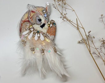 handmade brooch Owl, decoration in the form of owl, Beaded design jewellery, personalized pin, owl brooch, gift for mom, gift, brooch bird