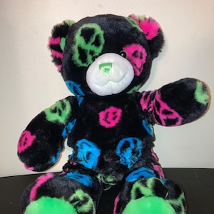 2010 Build-A-Bear Workshop Peace and Smiles 16&quot; Teddy Bear Plush Doll Toy