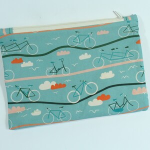 Kleines Täschchen mit Reißverschluss, genäht, Pouch, Fahrradmotiv, Baumwolle, Muster Fahrräder