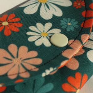 Kleiner Beutel mit Blumenmuster, für Geld, Powerbank oder andere Tools. Kleines Portemonnaie, Geldbörse, Baumwolle, vegan, selbstgenäht